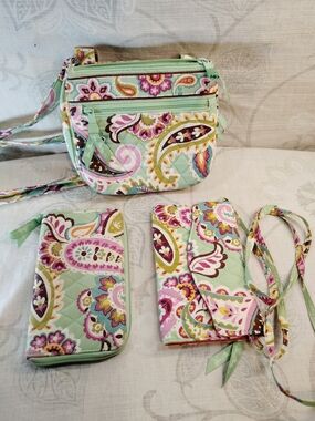 Vera Bradley Quilted Paisley Crossbody Set - Mint Green & Pink